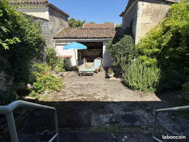 Maison vente à Jonzac, Saint-fort-sur-gironde