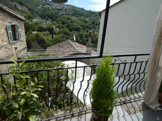 Maison vente à Nice, Contes