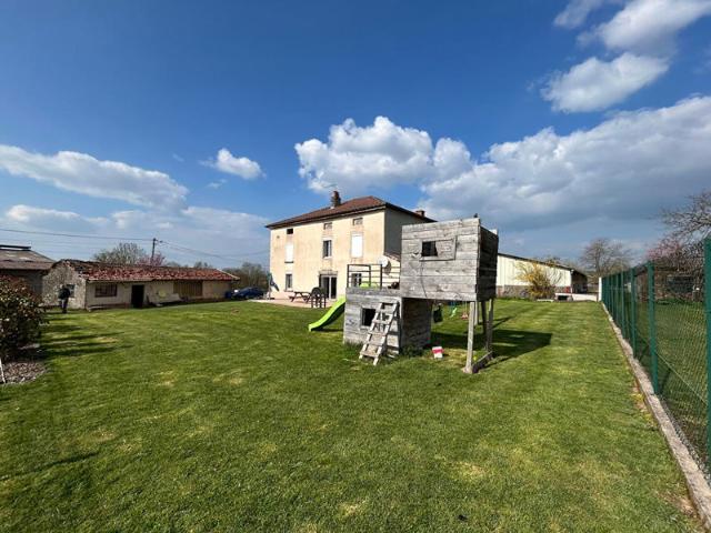 Maison vente à Neufchâteau, Escles