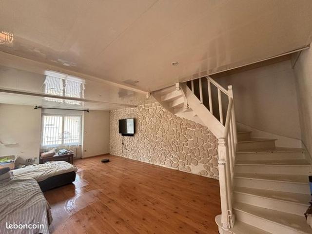 Maison vente à Bourg-en-Bresse, Bâgé-le-châtel