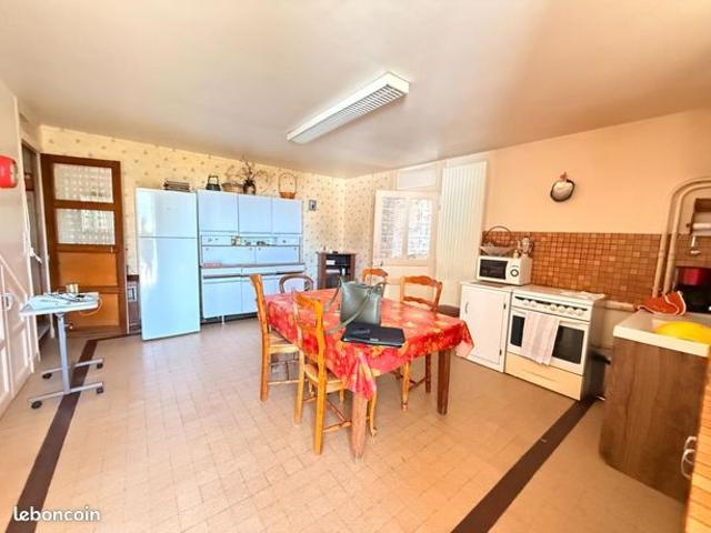 Maison vente à Guéret, Bazelat