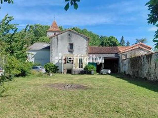 Maison vente à Mouton, Charente