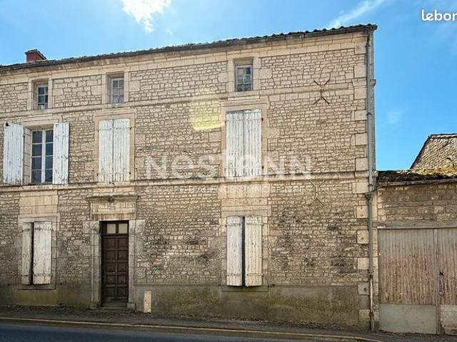 Maison vente à Fontenay-le-Comte, Pays de la Loire