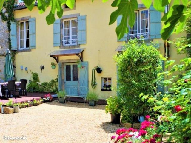 Maison vente à Rochechouart, Marval