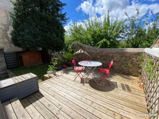 Maison vente à Saint-Claude, Viry
