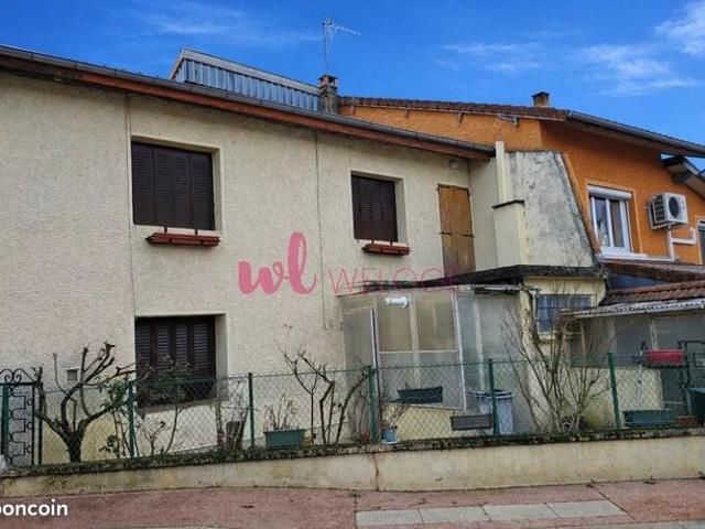 Maison vente à Belley, Château-gaillard