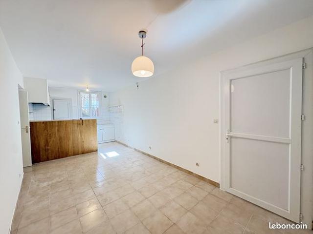Maison vente à Nîmes, Vergèze