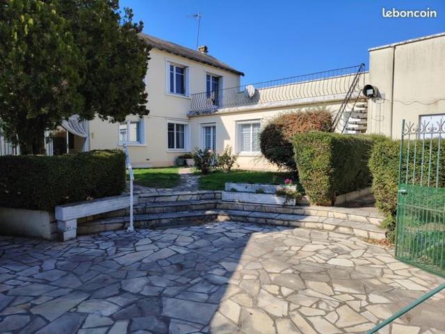 Maison vente à Parthenay, Assais-les-jumeaux