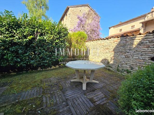 Maison vente à Mâcon, Lugny