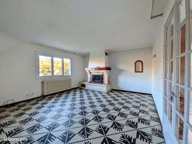 Maison vente à Bordeaux, Le Tourne