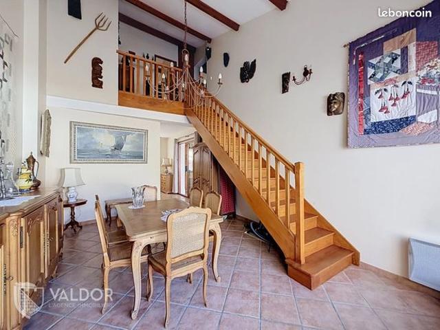 Maison vente à Bourg-en-Bresse, Montmerle-sur-saône