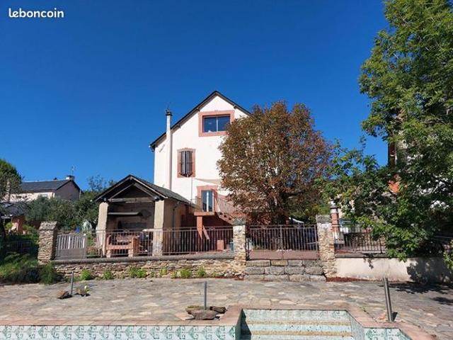 Maison vente à Villefranche-de-Rouergue, La Salvetat-peyralès