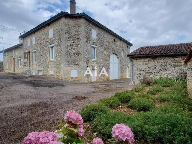 Maison vente à Confolens, Poursac