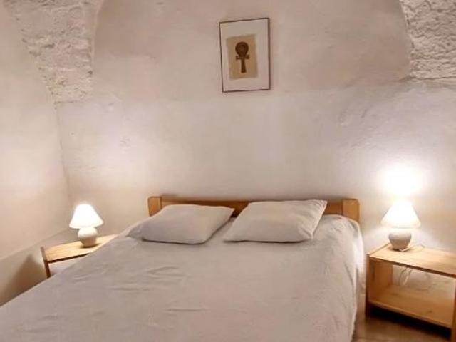 Maison vente à Nîmes, Flaux