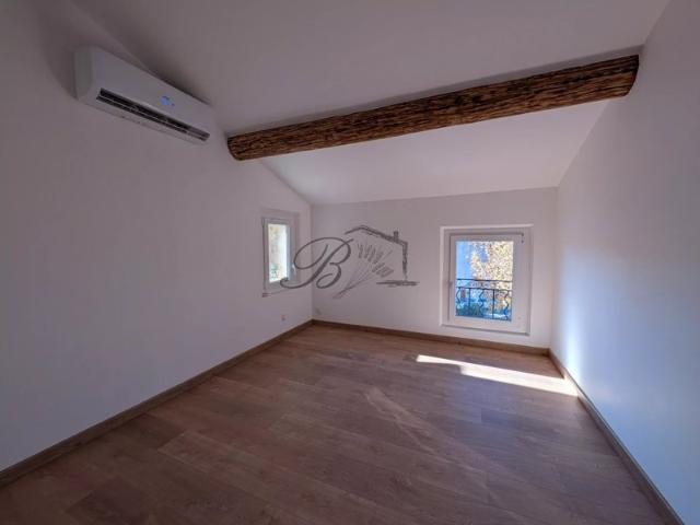 Maison location à Apt, La Tour-d'aigues