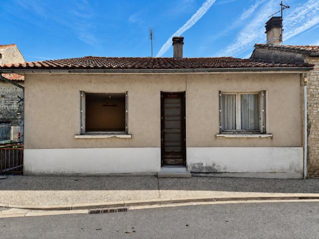 Maison vente à Confolens, Saint-fraigne