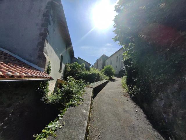 Maison vente à Confolens