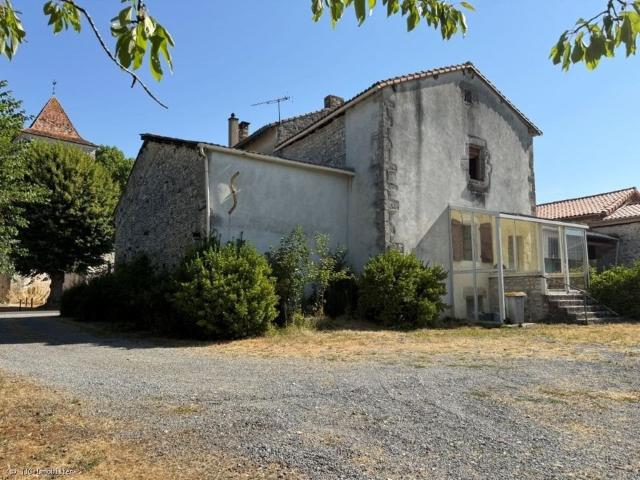 Maison vente à Les Raffoux, Saint-Sulpice-de-Ruffec