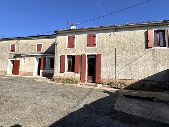 Maison vente à Saint-Jean-d'Angély, La Croix-comtesse