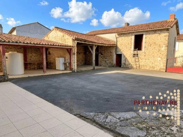 Maison vente à Parthenay, Lhoumois