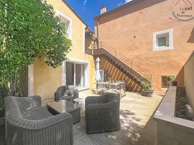 Maison vente à Avignon, Châteauneuf-de-gadagne