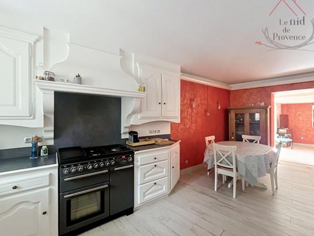 Maison vente à Avignon, Châteauneuf-de-gadagne