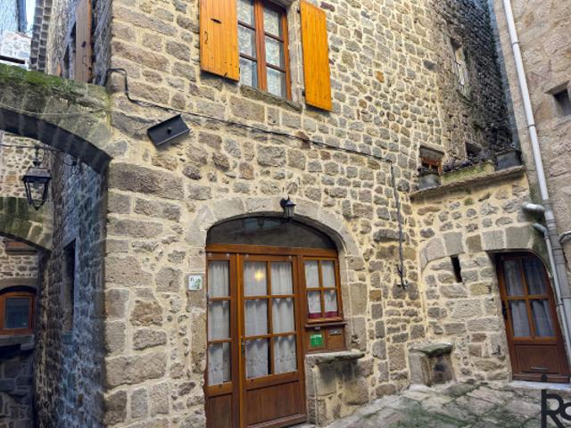 Maison vente à Largentière