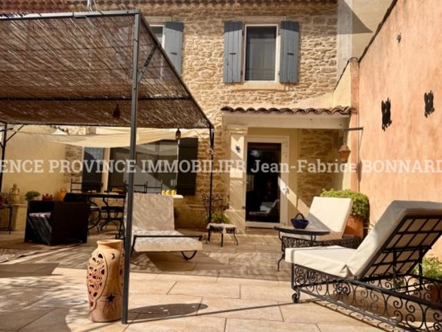 Maison vente à Carpentras, Grillon