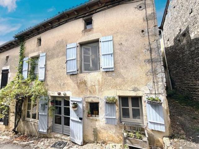 Maison vente à Confolens, Nanteuil-en-vallée