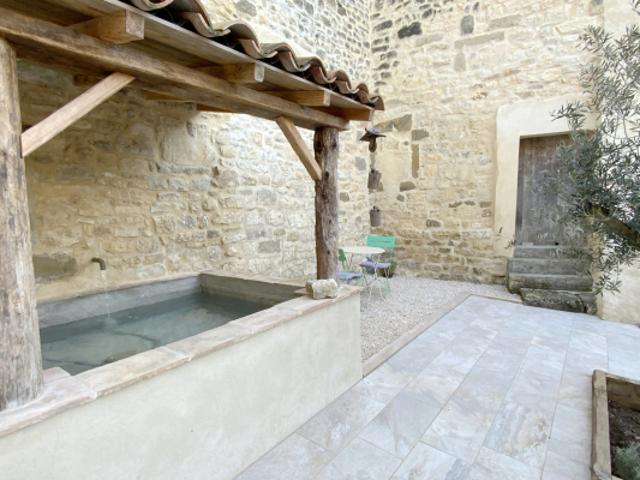 Maison vente à Nîmes, Uzès