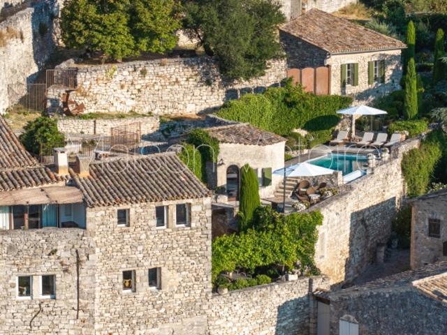 Maison vente à Apt, Lacoste