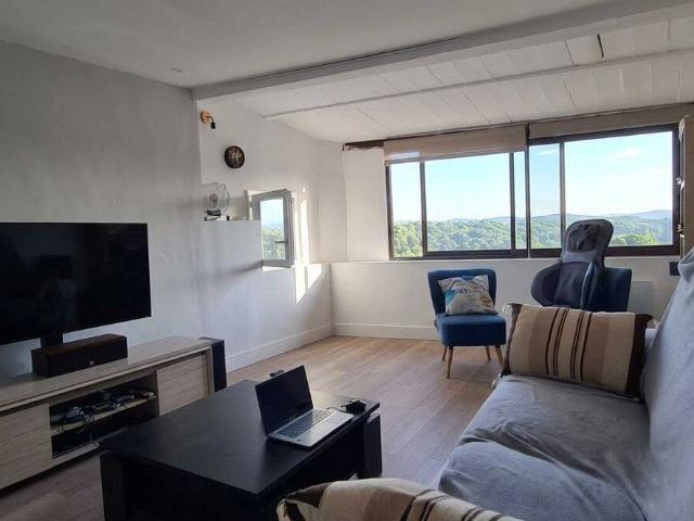 Maison location à La Tour-d'Aigues, Vaucluse