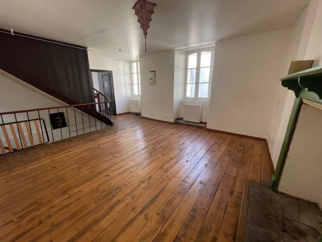Maison vente à Brive-la-Gaillarde, Voutezac
