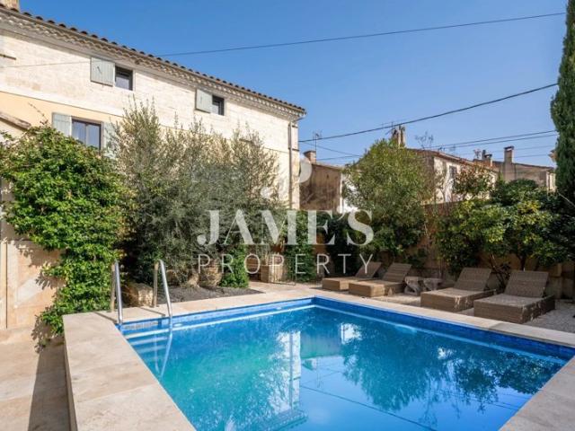 Maison vente à Arles, Maillane