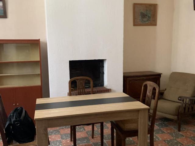 Maison vente à Narbonne, Lagrasse