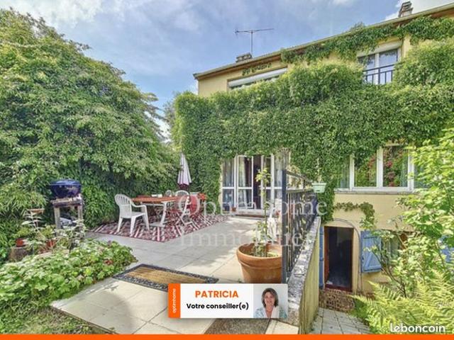 Maison vente à Sèvres
