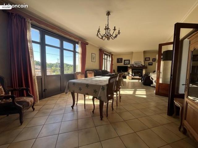 Maison vente à Confolens