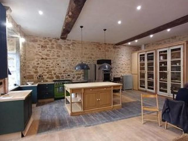 Maison vente à Nontron, Thiviers