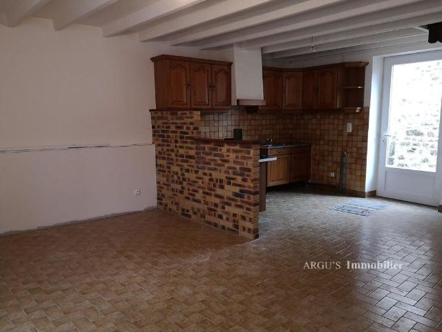 Maison location à Montmorillon, Lhommaizé