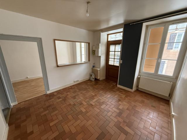 Maison vente à Montbard