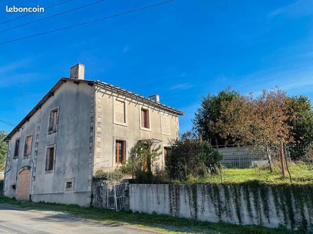Maison vente à Parthenay, Ménigoute