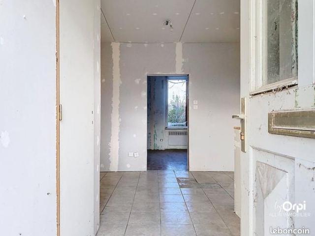 Maison vente à Montluçon, Commentry