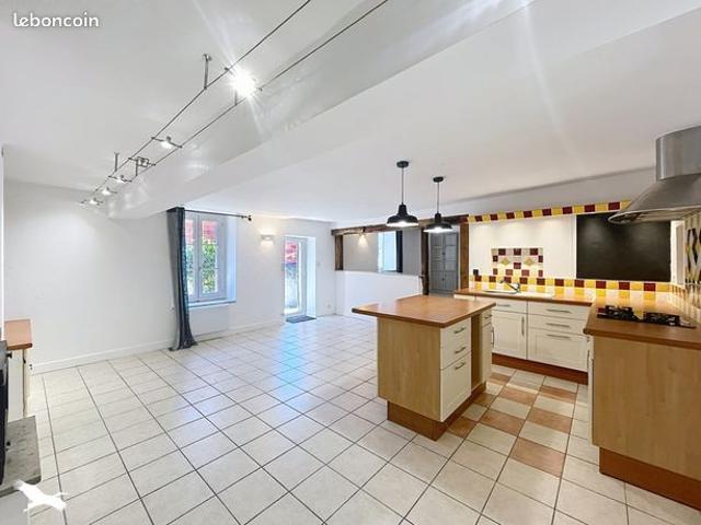 Maison vente à La Châtre, Indre