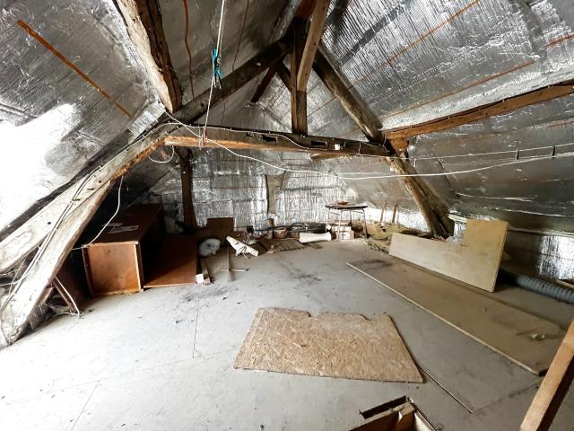 Maison vente à Saint-Amand-Montrond, Chezal-benoît