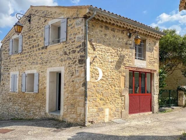 Maison vente à Saint-restitut, Figeret