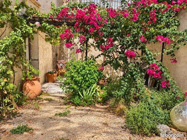 Maison vente à Nîmes, Gard