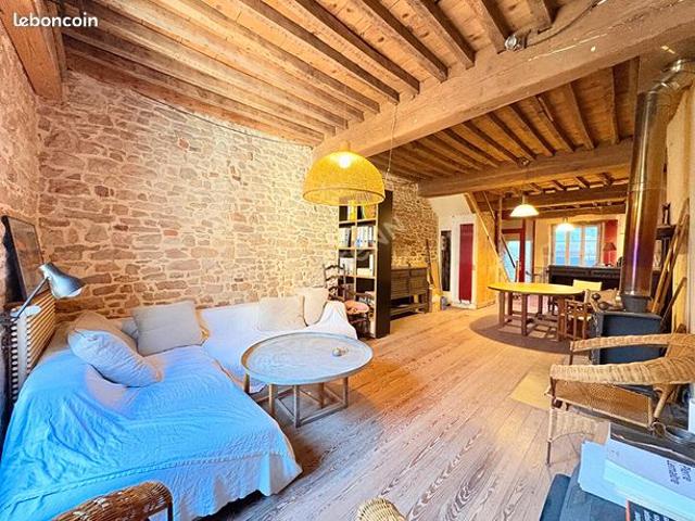 Maison vente à Lons-le-Saunier, Saint-amour