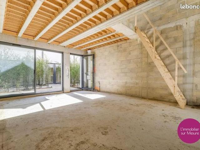 Maison vente à Dreux, Montreuil