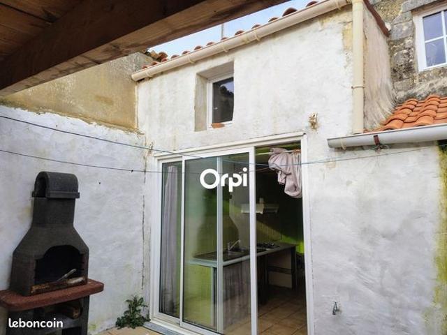 Maison vente à Rochefort, Hiers-brouage