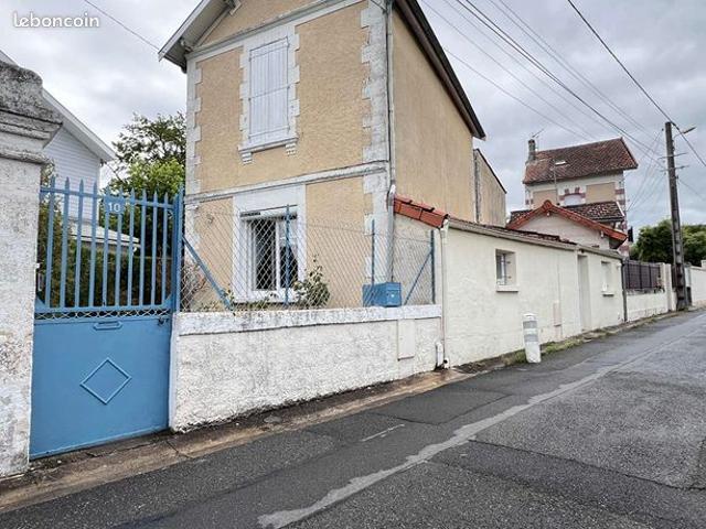 Maison vente à Gond-Pontouvre, Charente